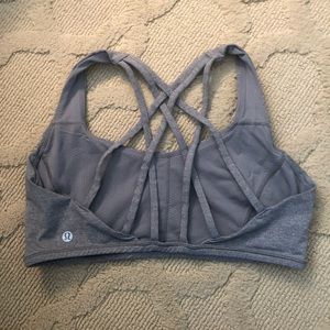 Lululemon sports bra
